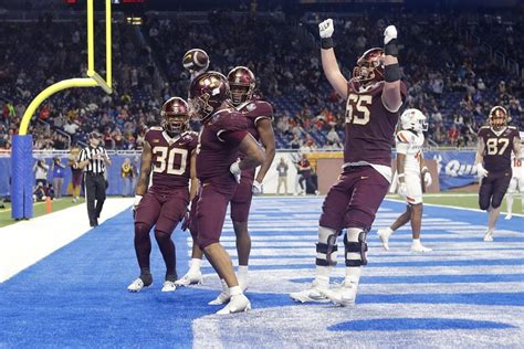 Taylor’s big day helps Minnesota beat Bowling Green 30-24 in Quick Lane Bowl